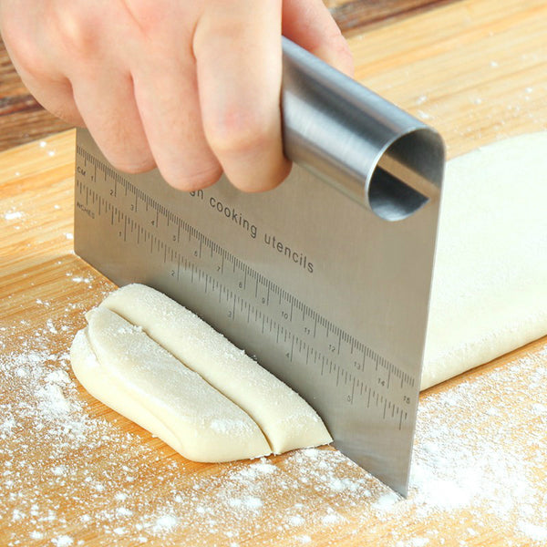Stainless Steel Pastry Spatulas Cutter With Scale